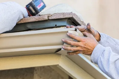 Who Offers New Gutter Installation Services in Camden, SC?